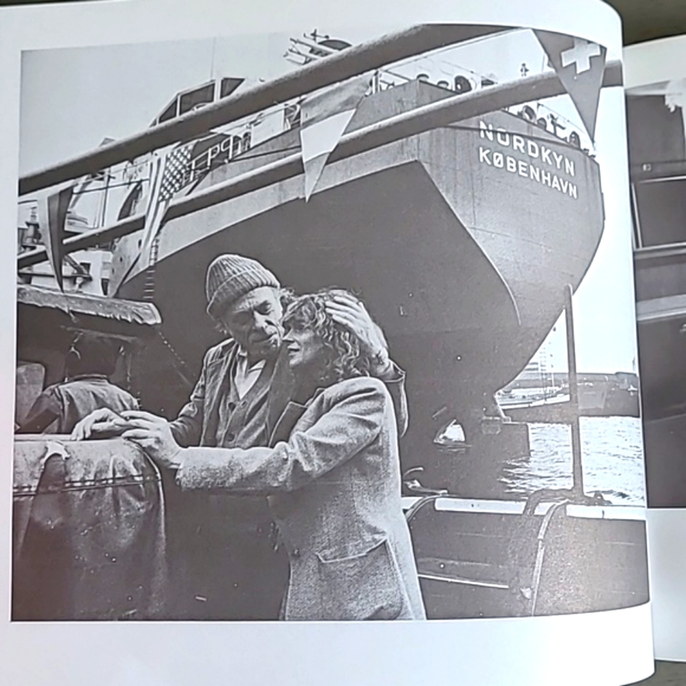 Charles Bukowski: Shakespeare Never Did This Vintage Coffee Table Book - Picture 13 of 16